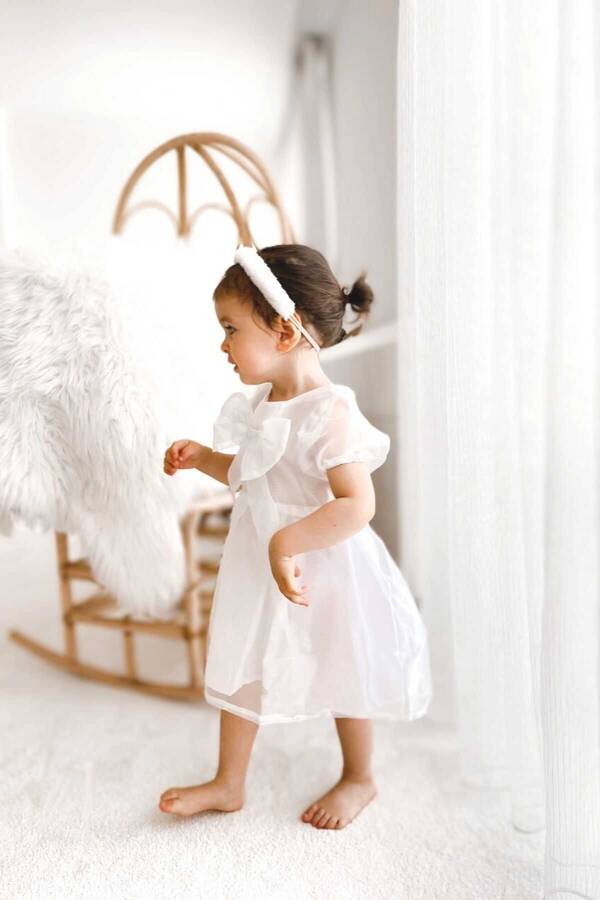 Beyaz Balon Kol Fiyonklu Kısa Kol Kız Çocuk Organze Elbise - Thumbnail