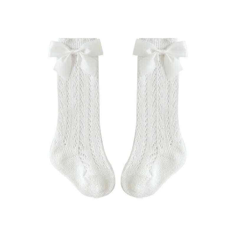 TEKLEME - Beyaz Fiyonklu Örme Çorap