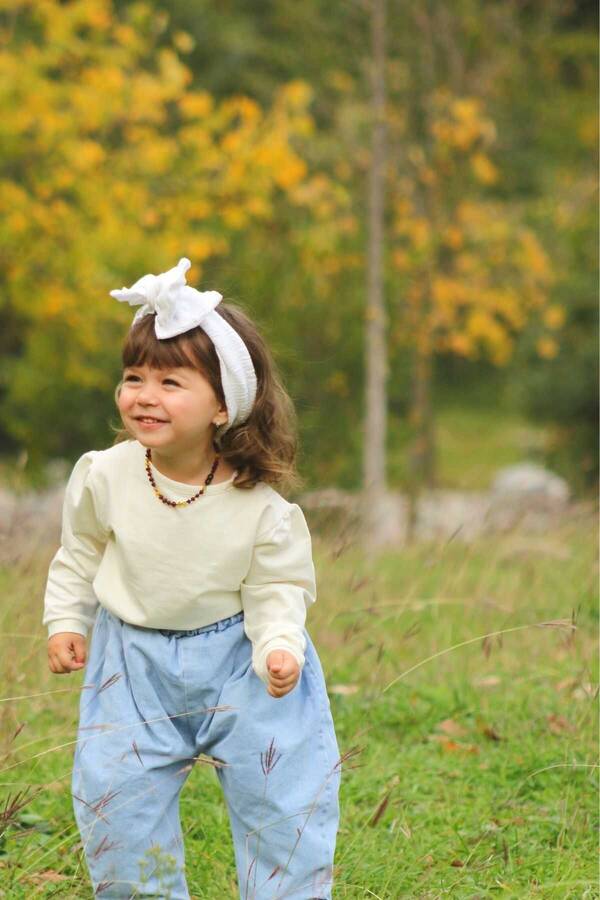 FW21 - Beyaz Pamuklu Büzgü Kol Çocuk Sweatshirt