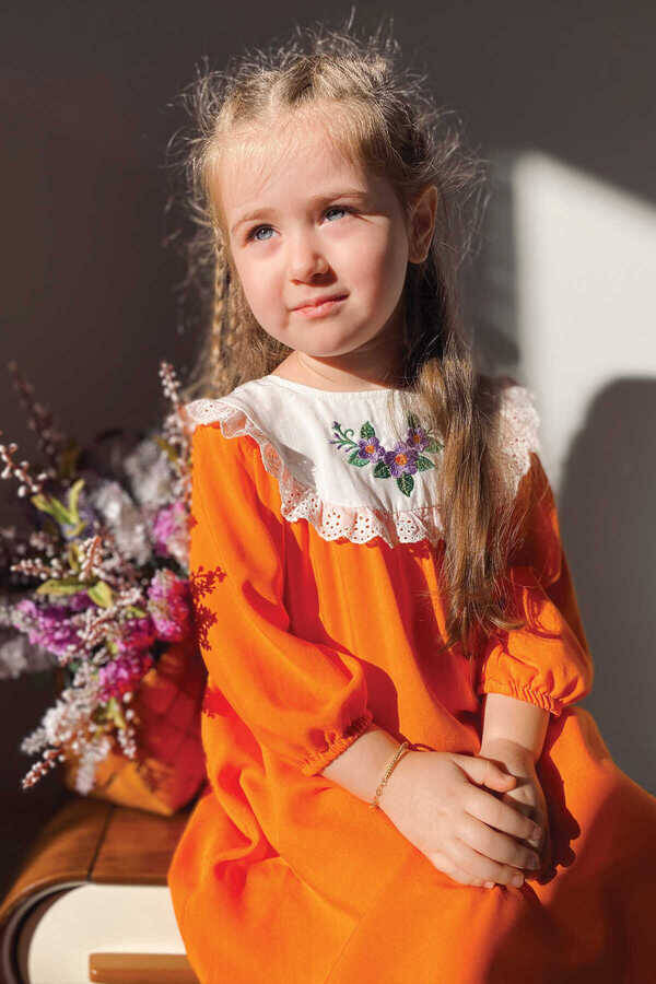 Çiçek Nakışlı Turuncu Pamuklu Kız Çocuk Elbise - Thumbnail