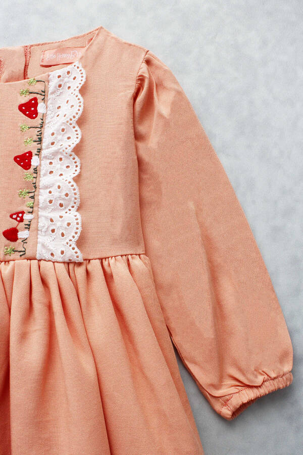 Dantel Detaylı Nakışlı Somon Kız Çocuk Elbise - Thumbnail