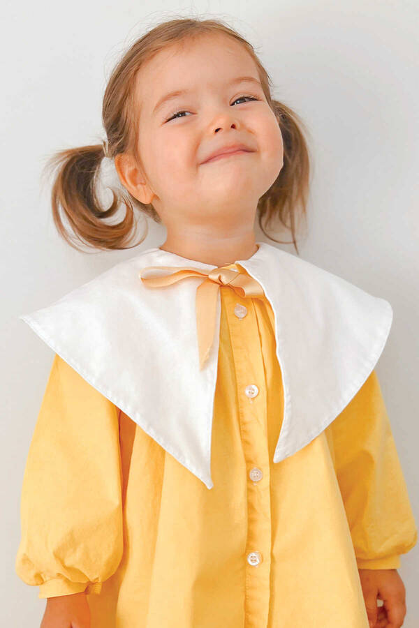 FW22 - Nostaljik Yaka Önden Düğmeli Sarı Kız Çocuk Elbise