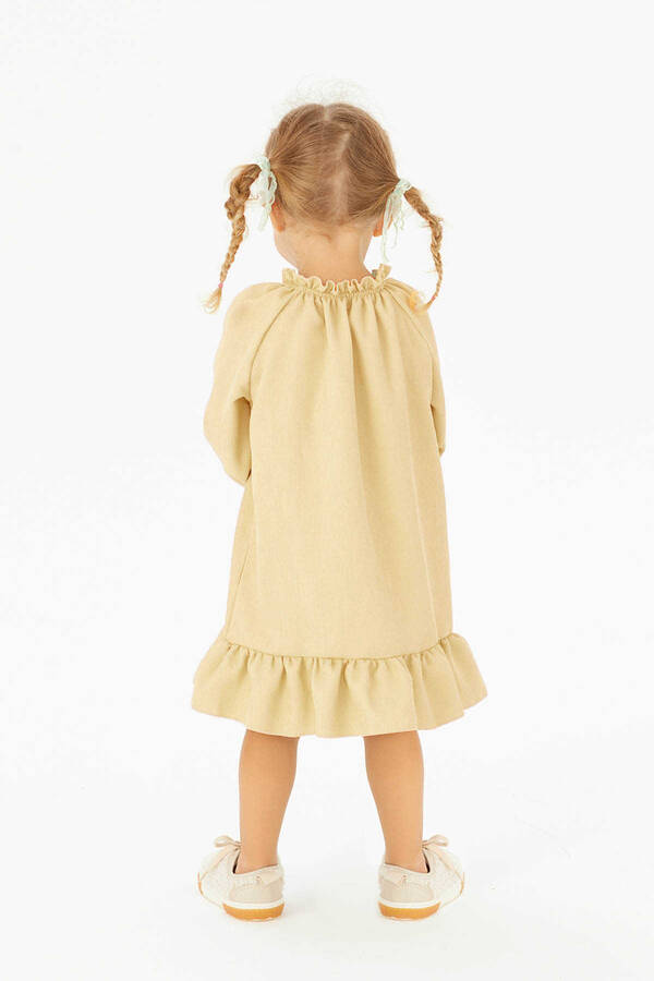 FW21 - İnce Fitilli Kadife Fırfırlı Kız Çocuk Bej Düğmeli Elbise