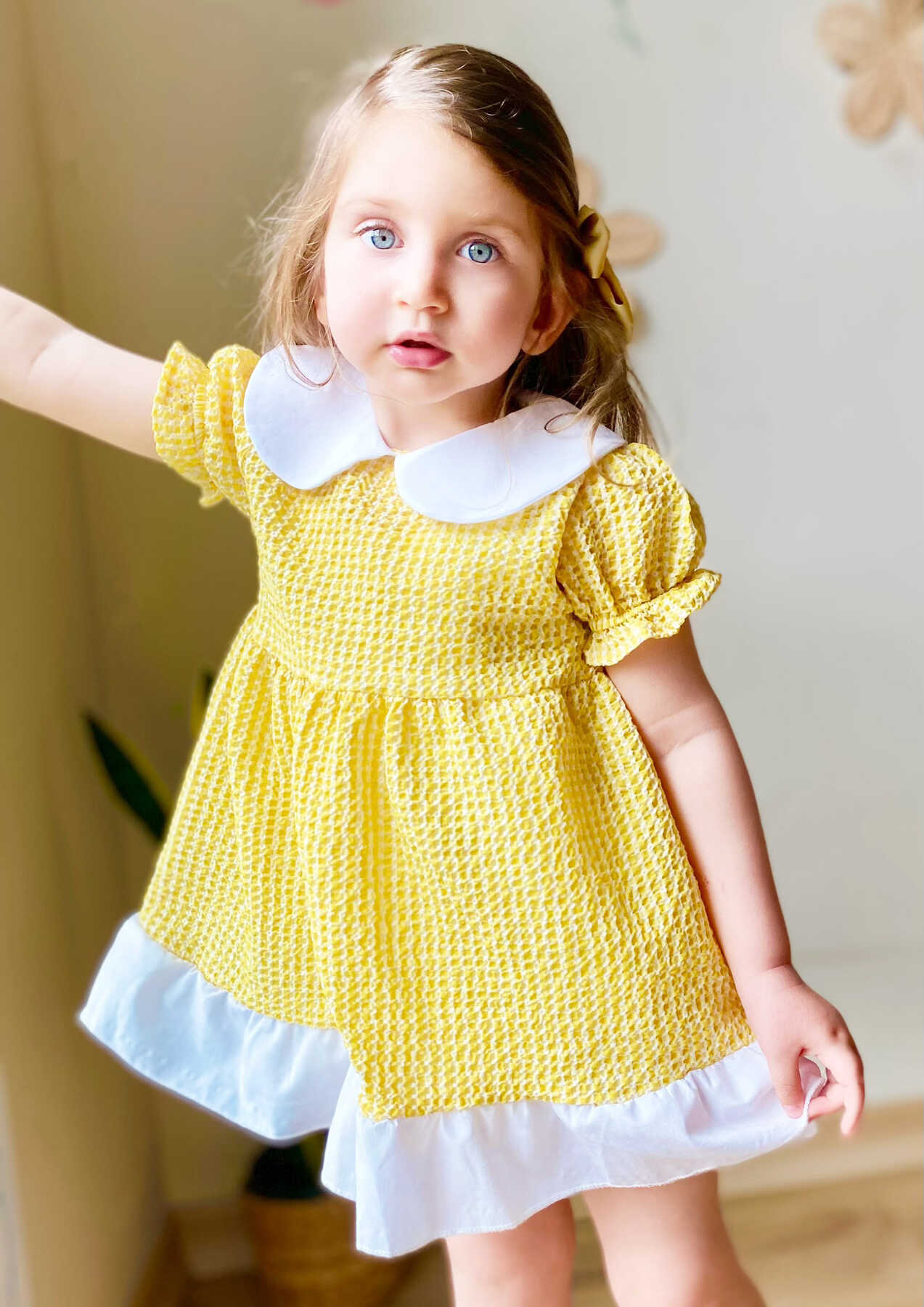 Sarı Pötikareli Bebe Yaka Kız Çocuk Elbise 