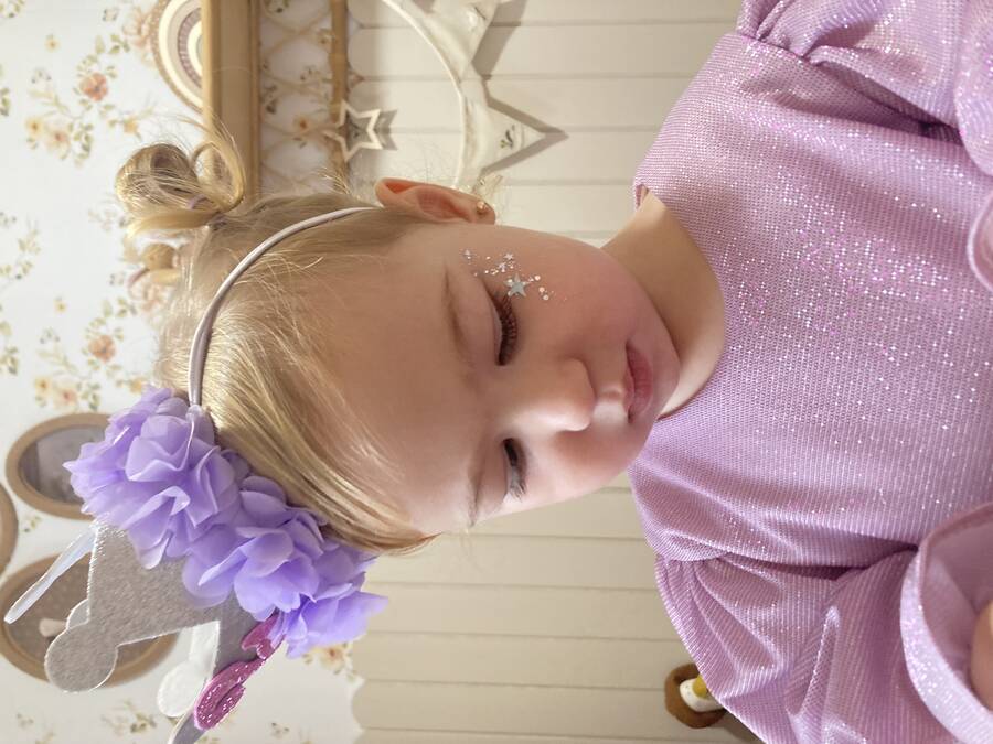 Lila Tül Çiçekli Gümüş Kraliçe Doğum Günü Tacı Yaş Seçiniz - Thumbnail