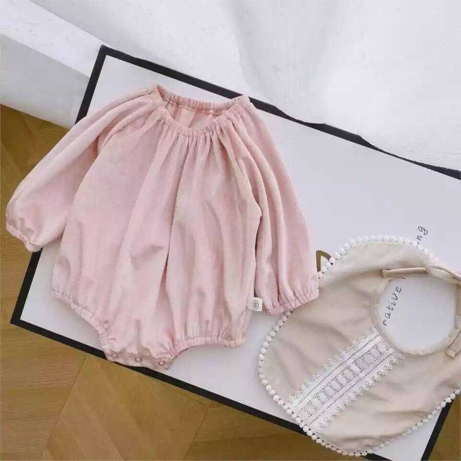TEKLEME - Dantel Yaka Detaylı Pembe Kadife Tulum ve Şapka 2'li Set
