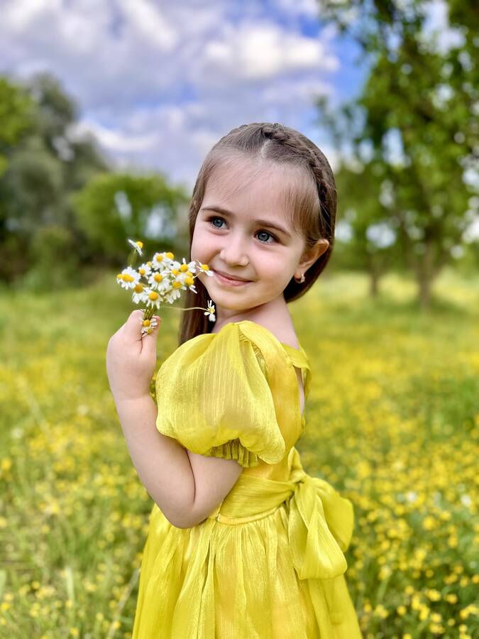  - Sarı Janjan Organze Sırtı Çapraz Kız Çocuk Elbise