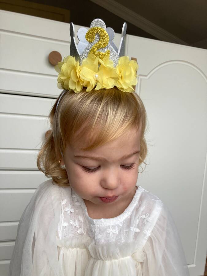 Sarı Papatyalı Simli Gümüş Kraliçe 2 Yaş Doğum Günü Tacı - Thumbnail