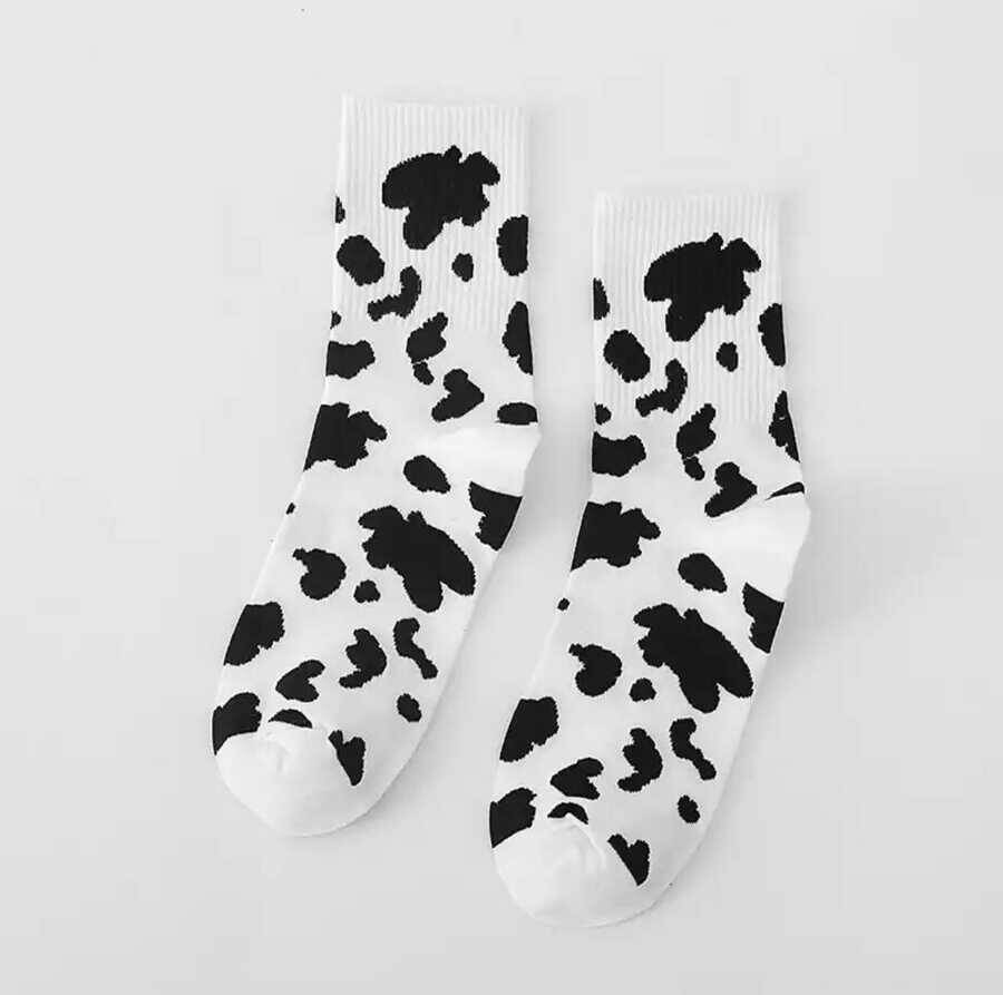 SS21 - Siyah Beyaz Benek Desenli Çorap