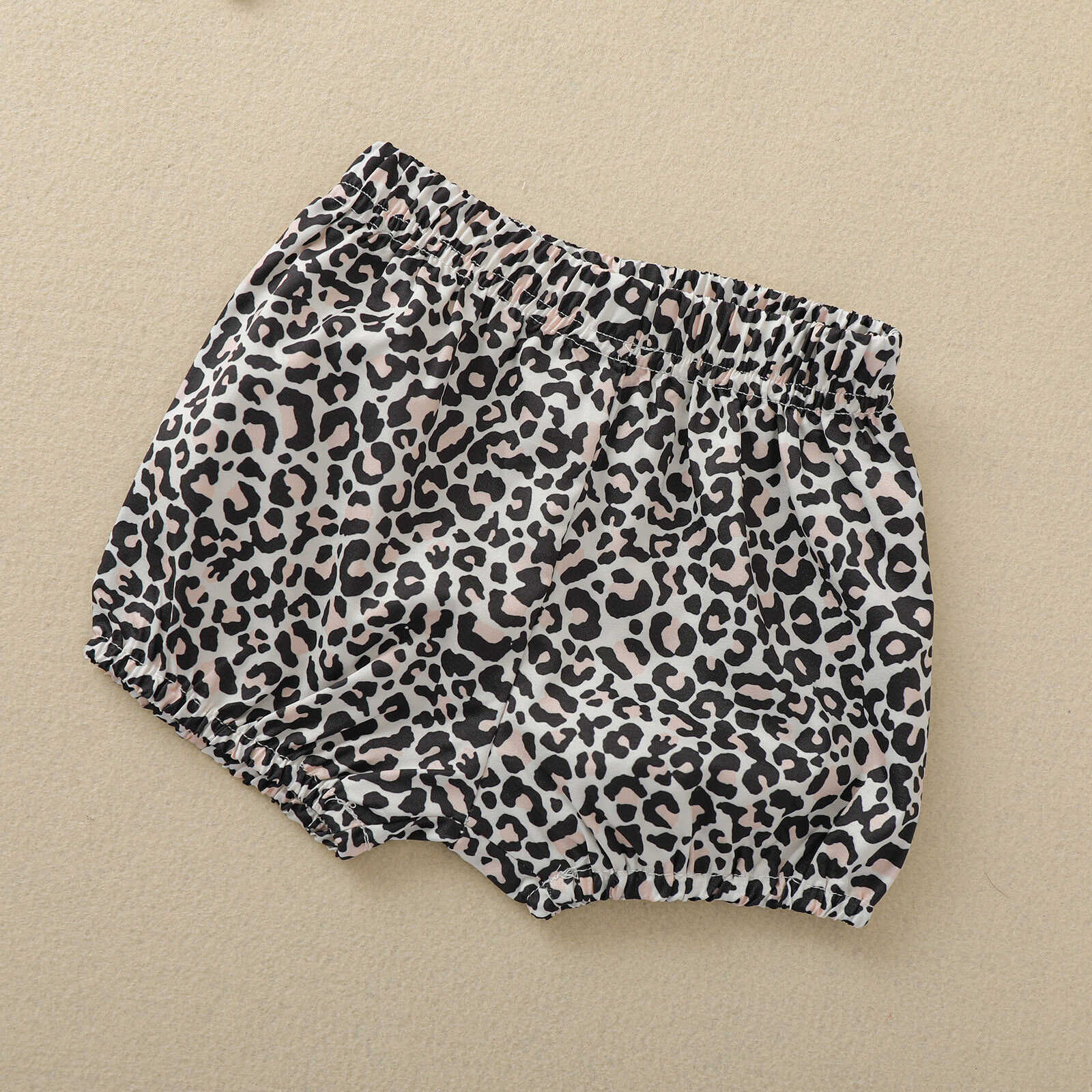 Siyah Leopar Desenli Şort, Beyaz Bluz Ve Saç Bandı 3'lü Set