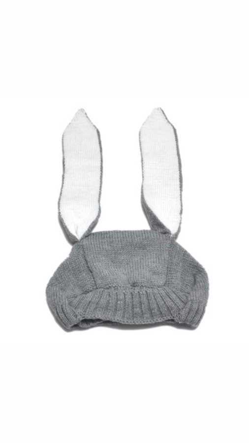 Tavşan Kulaklı Gri Şapka