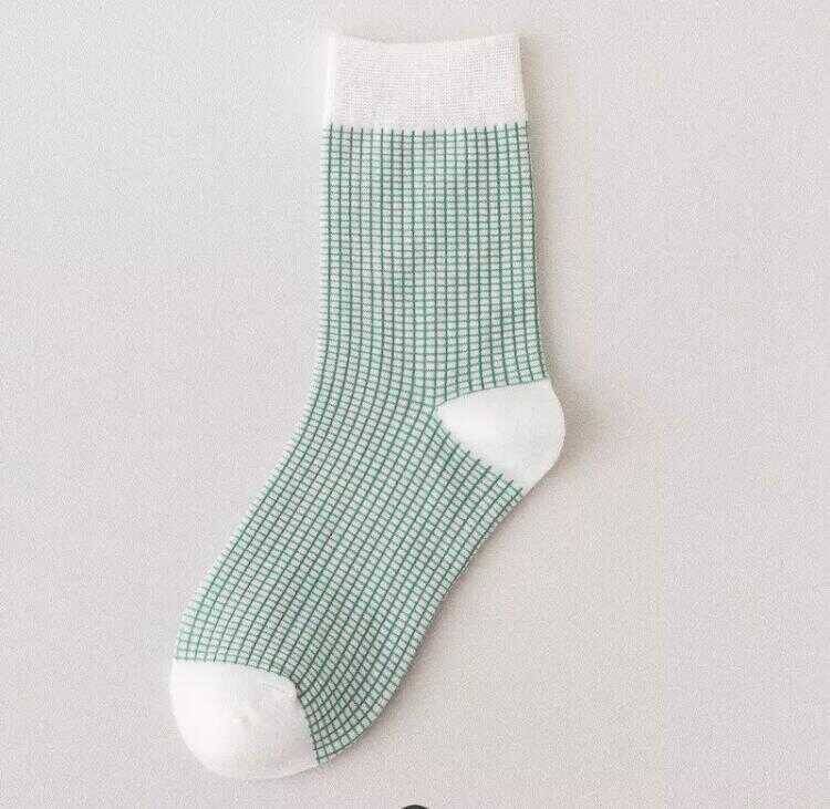S21 - Yeşil Kare Desenli Çorap